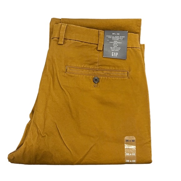 Old Navy khaki’s. Brand New with tags. 36x32 - Picture 2 of 8